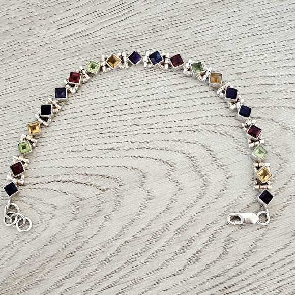 Very Rare Silpada Sterling Silver Semi-Precious Gemstone 7.5